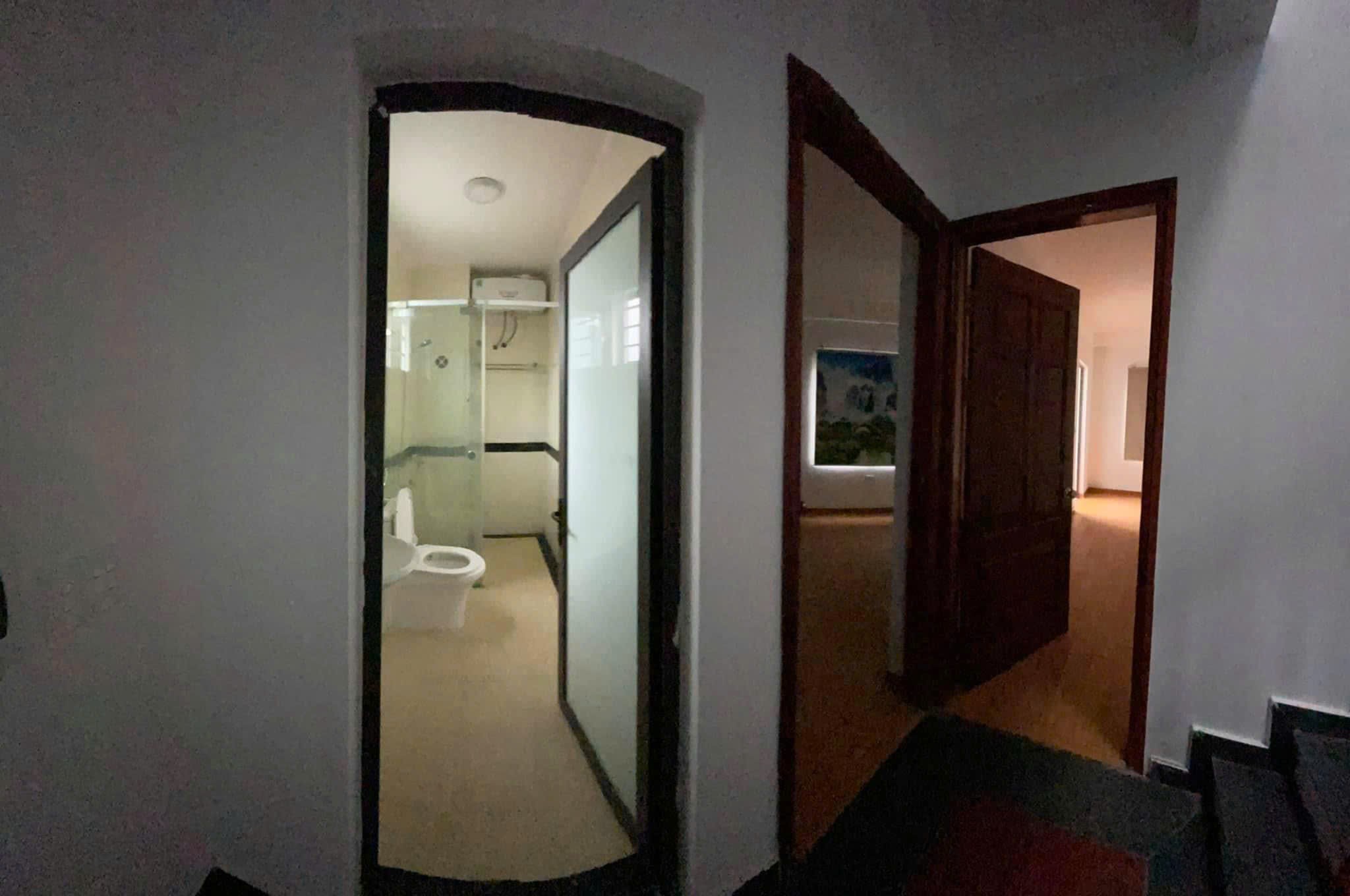  Cho thuê căn hộ khép kín Minh Khai 50m2, 2 ngủ, 6.5 triệu 