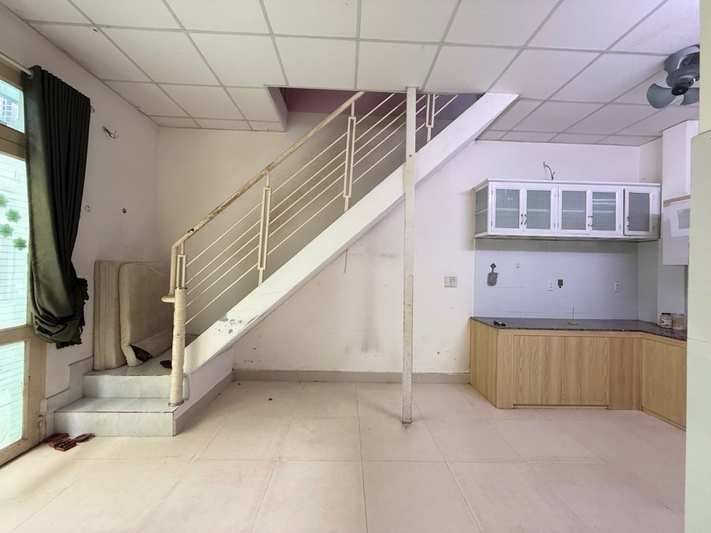  NGUYỄN SỸ SÁCH - TÂN BÌNH - CÁCH 1 CĂN RA HXH  - SỔ VUÔNG ĐẸP - 5.8M x 6.5M - 2 TẦNG - NHỈNH 3 TỶ 