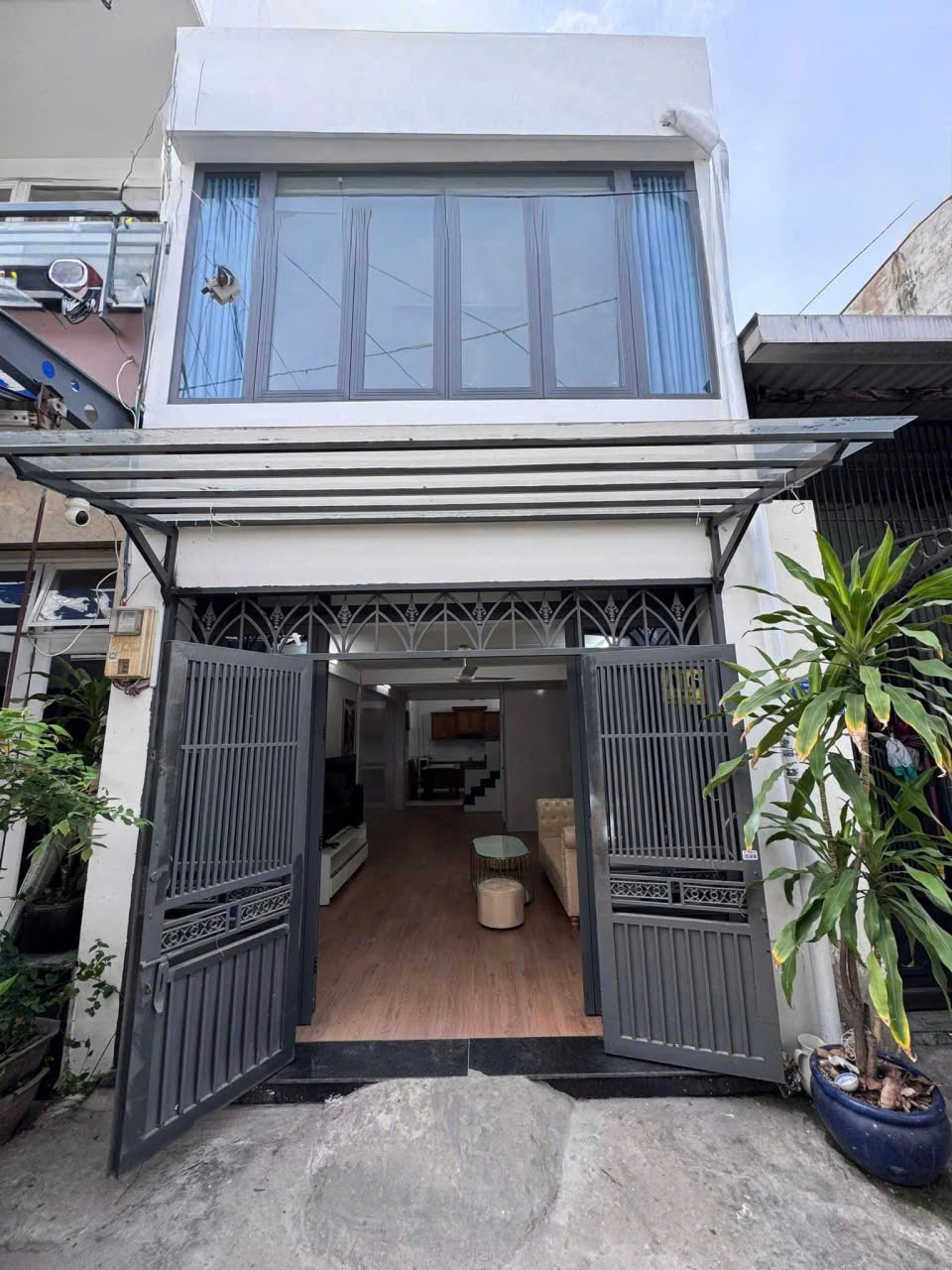  SIÊU PHẨM TÂN BÌNH - XE HƠI NGỦ TRONG NHÀ - 2 TẦNG - 50M2, 2PN - 3WC - VỊ TRÍ CỰC ĐẸP - NHỈNH 5.x TỶ 