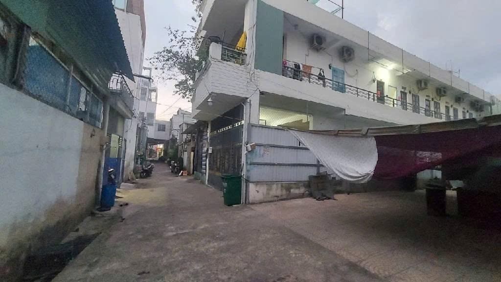  NHÀ TRỌ 8PN 120M2 XH ĐỖ CỬA - DÒNG TIỀN ỔN ĐỊNH - CHỈ 7500-  LINH XUÂN THỦ ĐỨC 