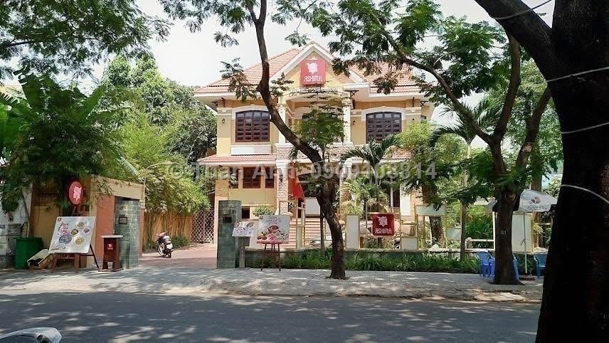  Bán Siêu Phẩm VILLA mặt tiền Xuân Thủy, Thảo Điền, Q.2. DT: 897m2, Sổ Đỏ. Giá: 405 tỷ. LH: 0909108814 