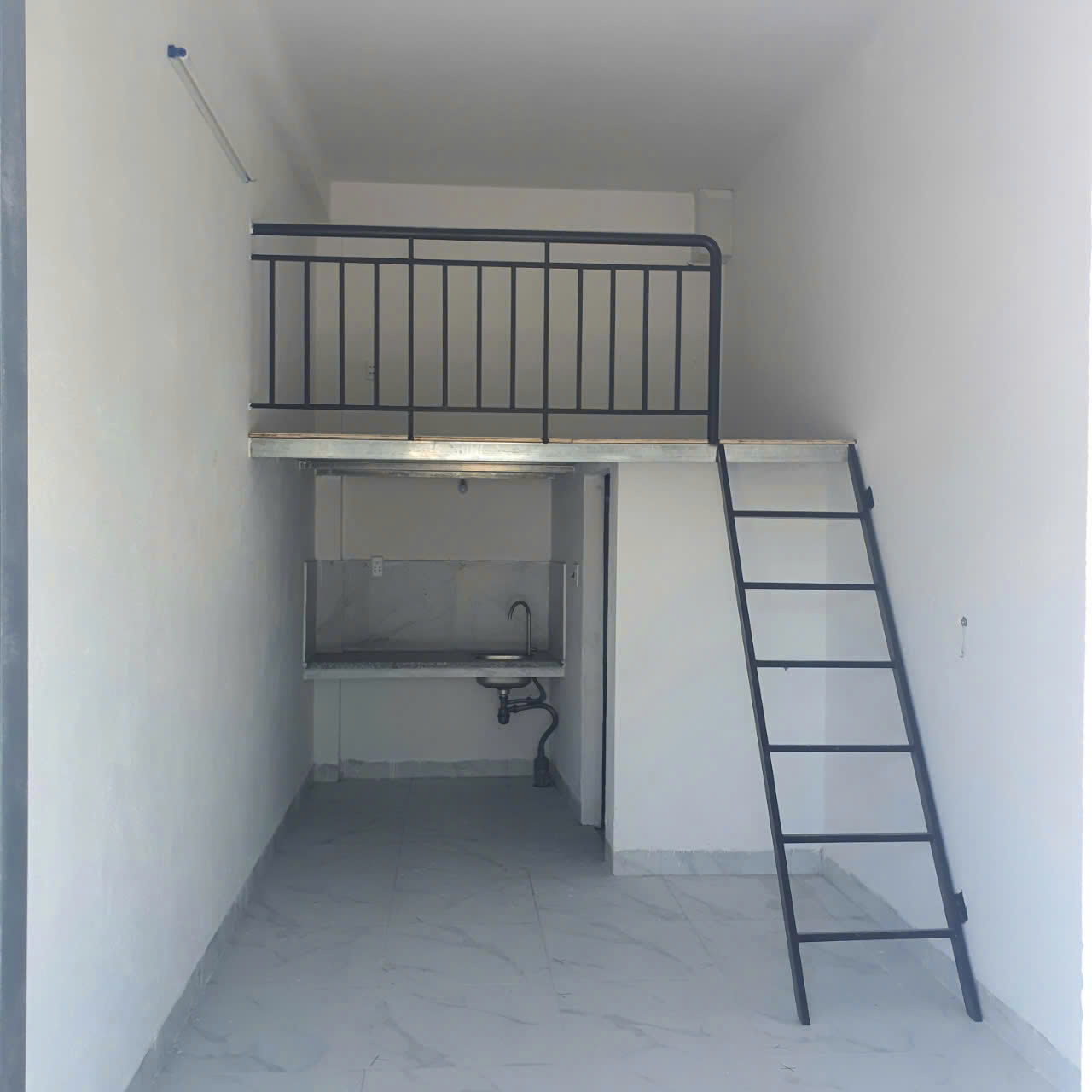  Chính Chủ Cho thuê phòng 20 m2, có gác lững Gần ĐH DUY TÂN(hoà khánh) 
