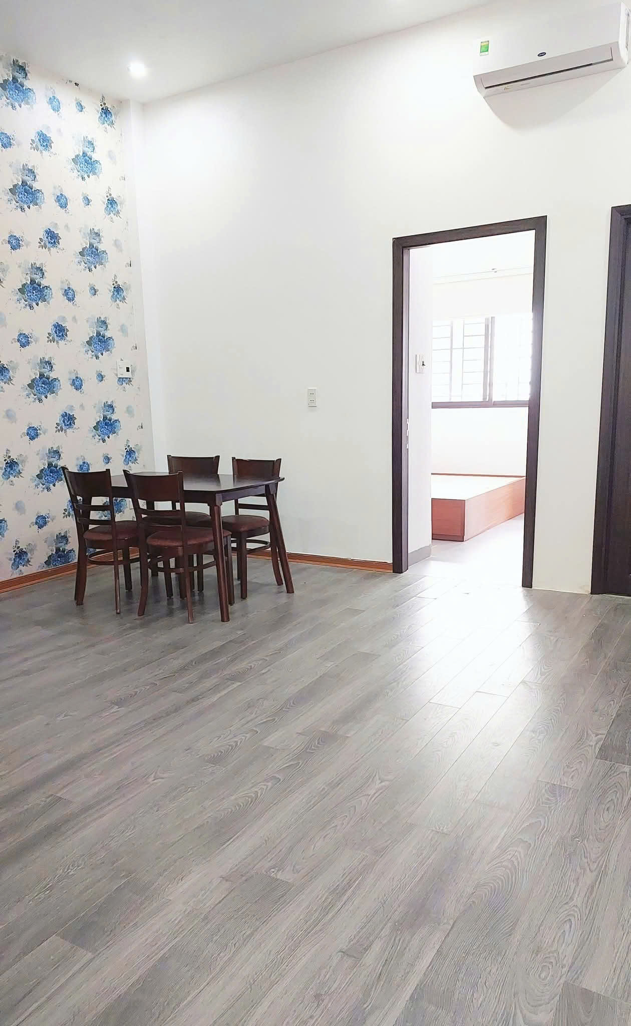  Mình CC trống căn 50m có cửa sổ, ban công full nội thất giờ giấc tự do đg Phan Huỳnh Điểu 