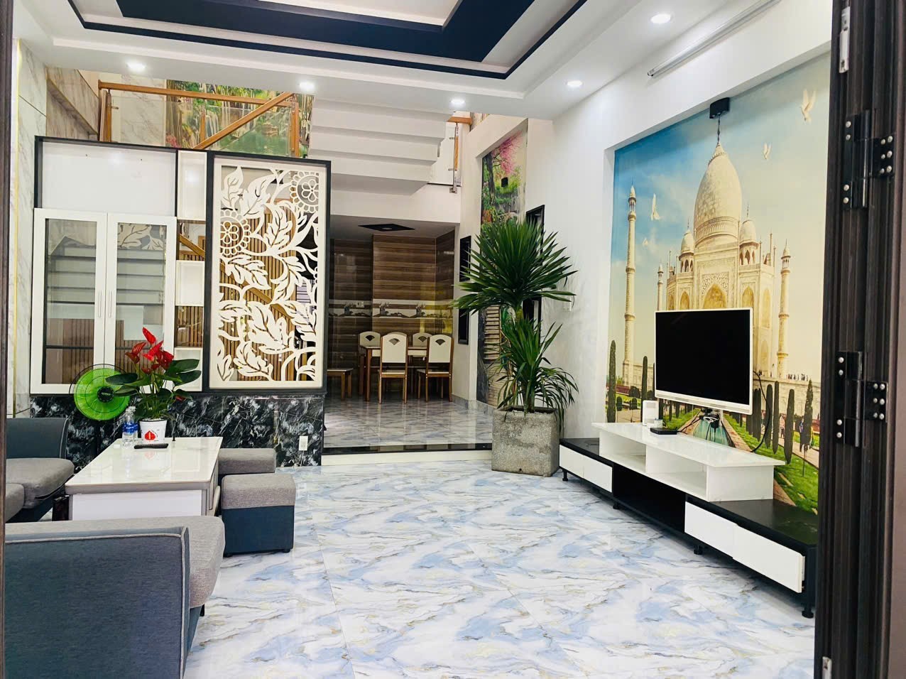  ????????Bán nhà 3 tầng 3 mê đường Ngọc Hồi - sát Lý Thái Tông 