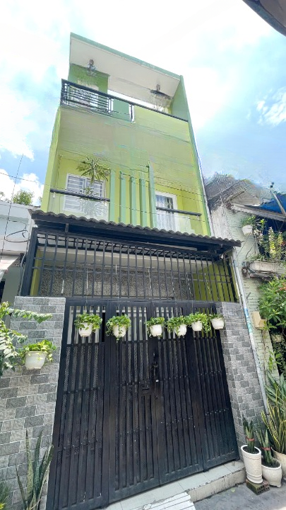  Bán nhà 3 tầng hẻm thẳng 125 Nguyễn Thị Tần P2Q8. Giá: 4.98 tỷ 