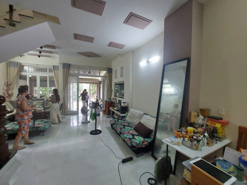  Bán nhà Quận 9, Tăng Nhơn Phú A, đường 339: 80m2, 3 tầng, 4PN, SH, 7.39 tỷ. 