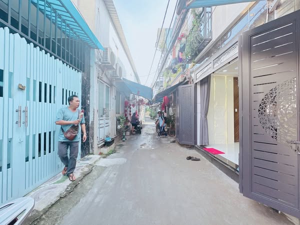  Nhà  Đường Trần Thánh Tông Phường 15 Quận Tân Bình Cũ. 