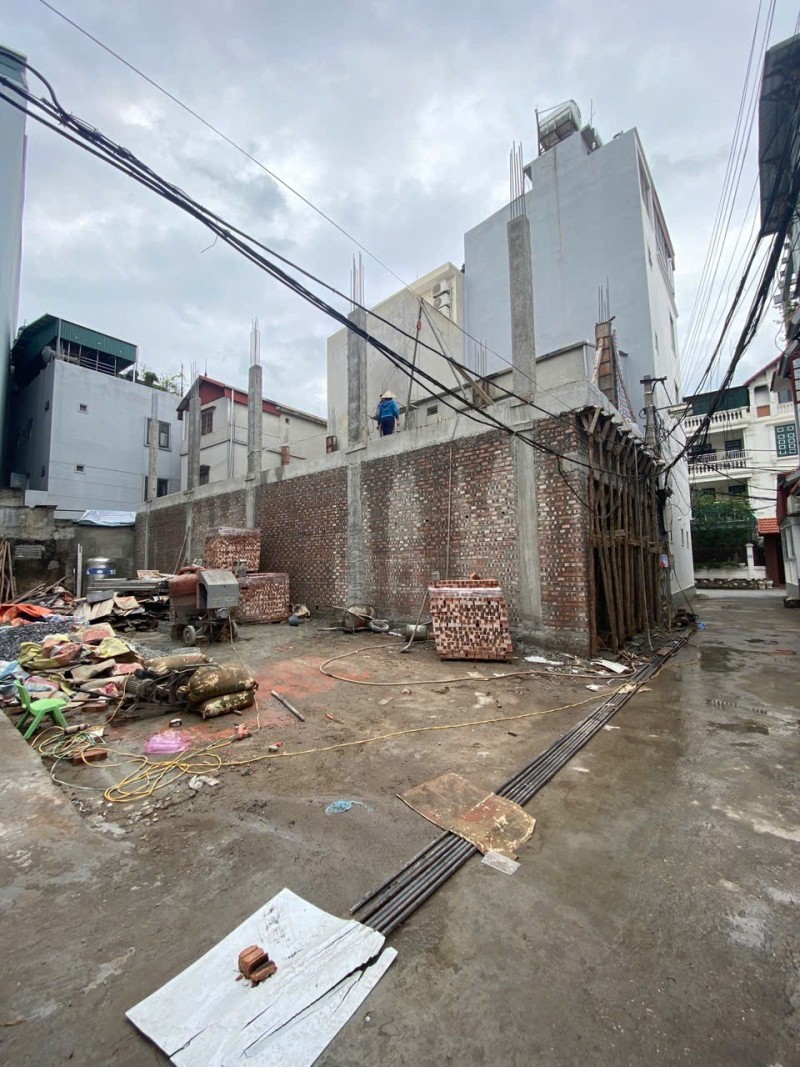  BÁN ĐẤT ĐỨC GIANG – 52M² – GẦN Ô TÔ – GIÁ CHỈ 7.2 TỶ! 