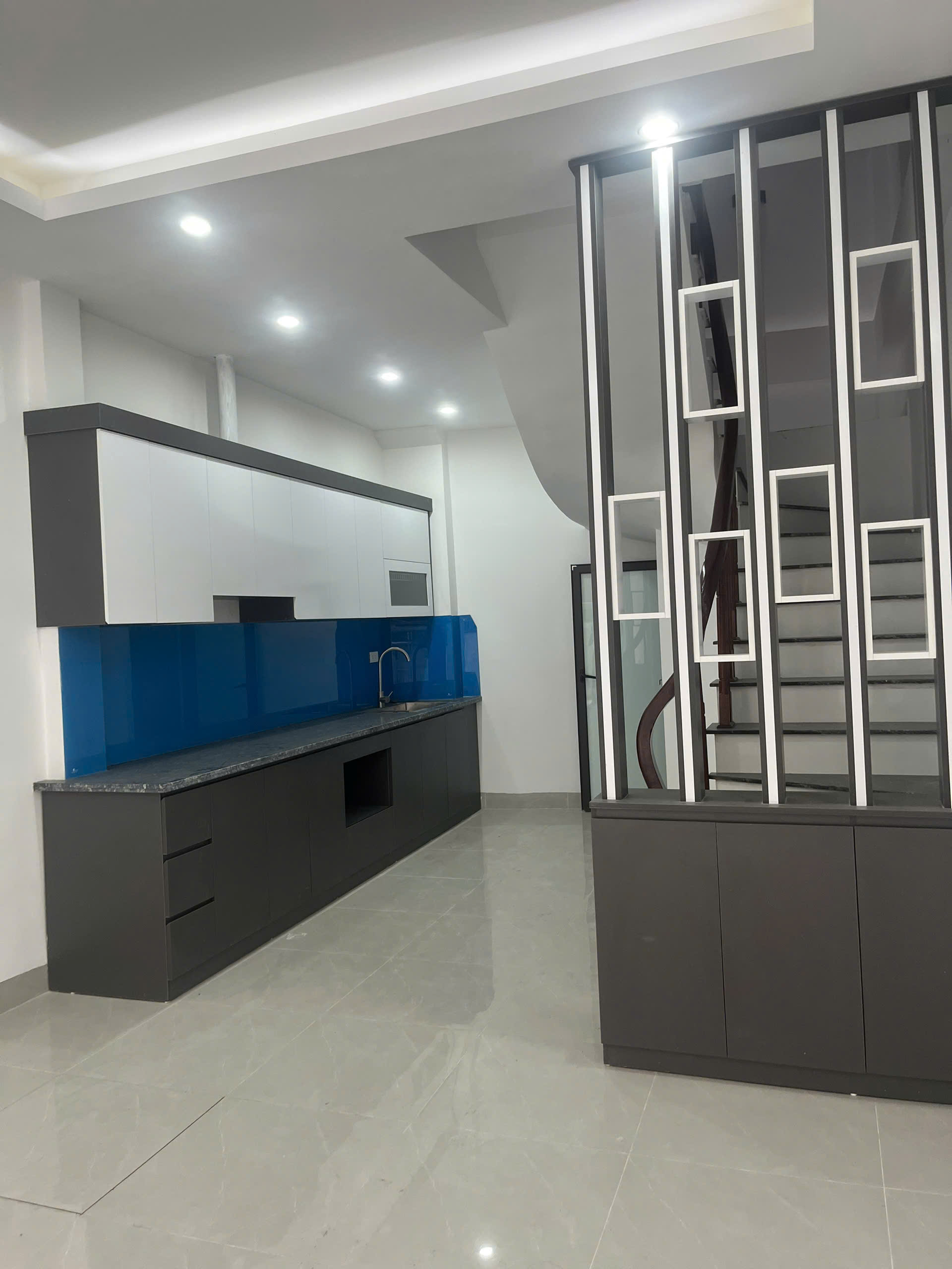  TÂN LÂP. Ô DIÊN .HẠNH ĐÀN . ĐAN PHƯỢNG. HÀ NỘI  
DUY NHẤT MỘT CĂN NHÀ 4.5 TẦNG MÀ NẰM BÊN CẠNH CÁC KHU ĐÔ THỊ 
NHƯ ĐÔ THỊ TÂN TÂY ĐÔ. SÂN SAI.
GIÁ RẺ NHẤT KHU VỰC. CHỈ 4X TỶ.
LH; EM ĐỂ ĐƯỢC XEM NHÀ; 0964982442. 