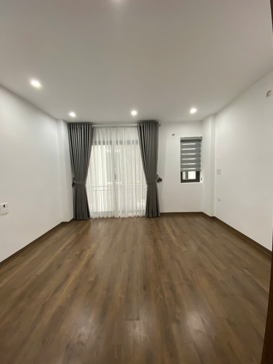  412.21.10 Ngọc Thuỵ 30 5 5 6.2 tỷ 