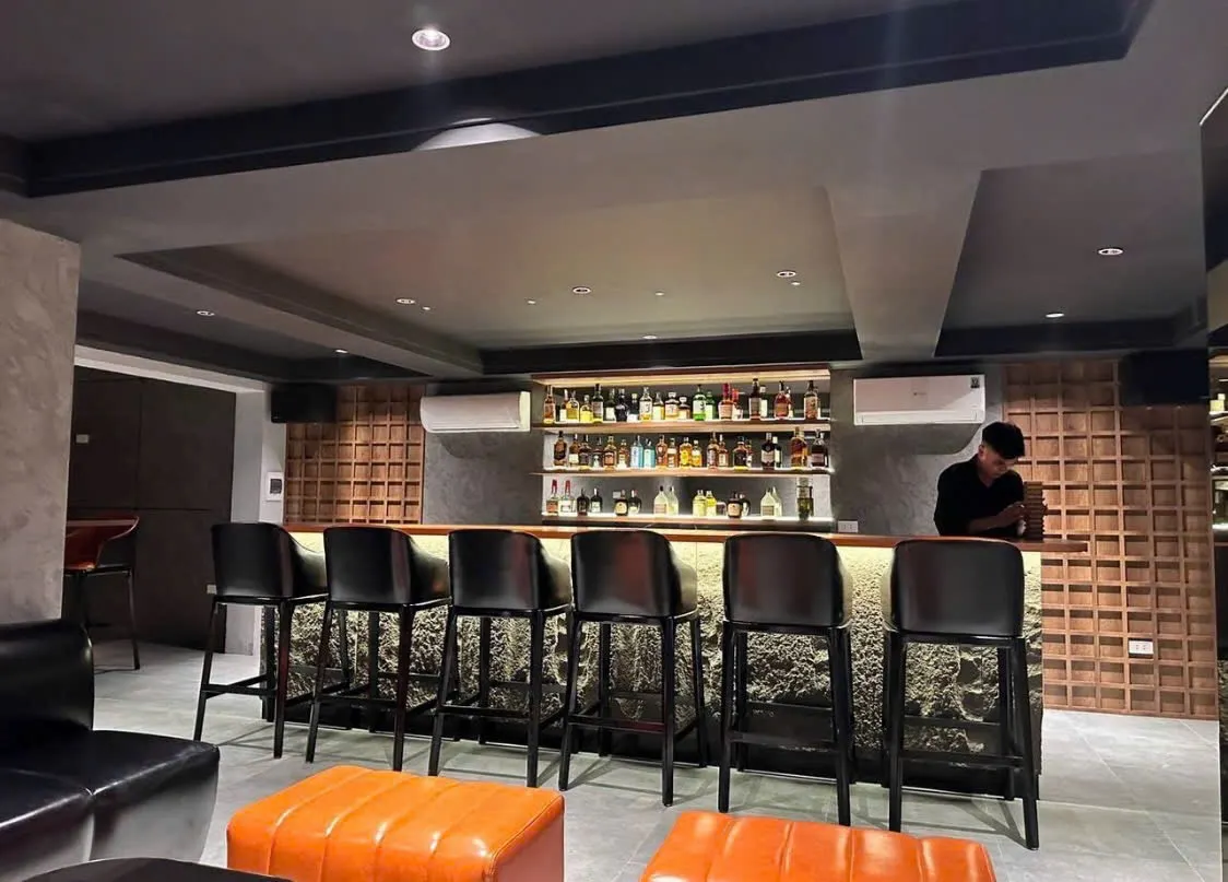  Bán Nhà Linh Lang 84m2. 5 tầng. mặt tiền 7m. giá 65 tỷ Ba Đình Hà Nội 