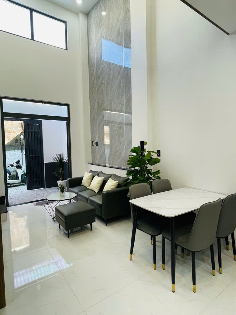  XÔ VIẾT NGHỆ TĨNH, 54M2,(4.1x14), NỞ HẬU, MÀ CHỈ HƠN 6 TỶ. 