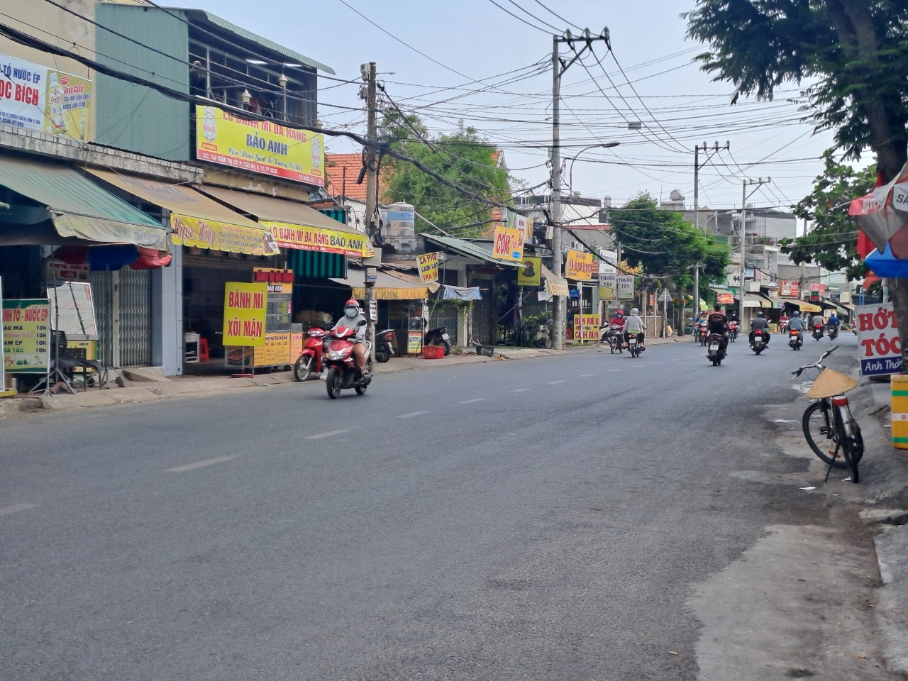  Bán đất mặt tiền 7,5x22m giá 9,3 tỷ Đường Trần Thị Cờ 