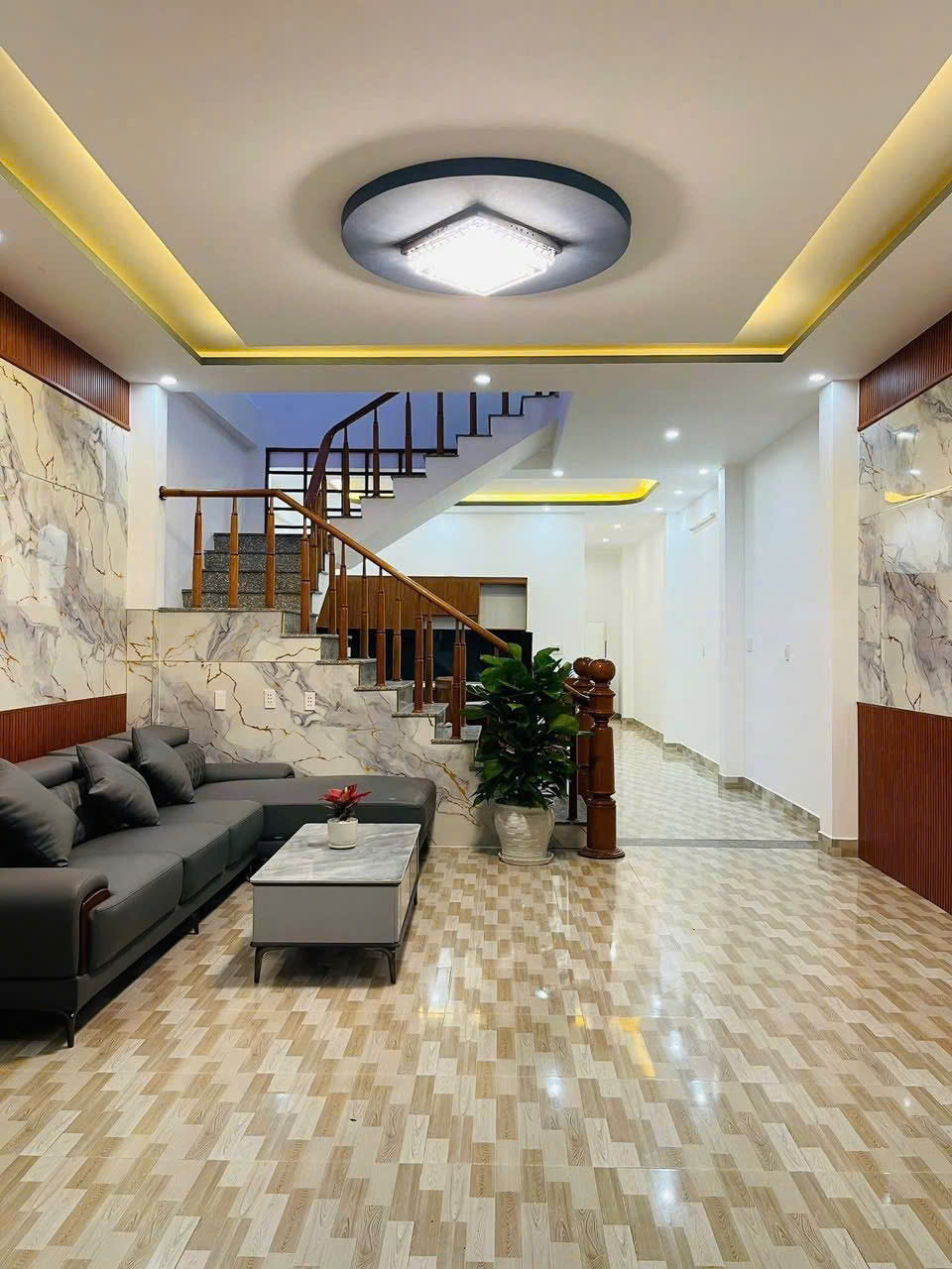  Bán nhà mặt tiền Mai Anh Tuấn, 100m2, 2 tầng, 4PN, giá tốt 6,5 tỷ, sổ riêng 