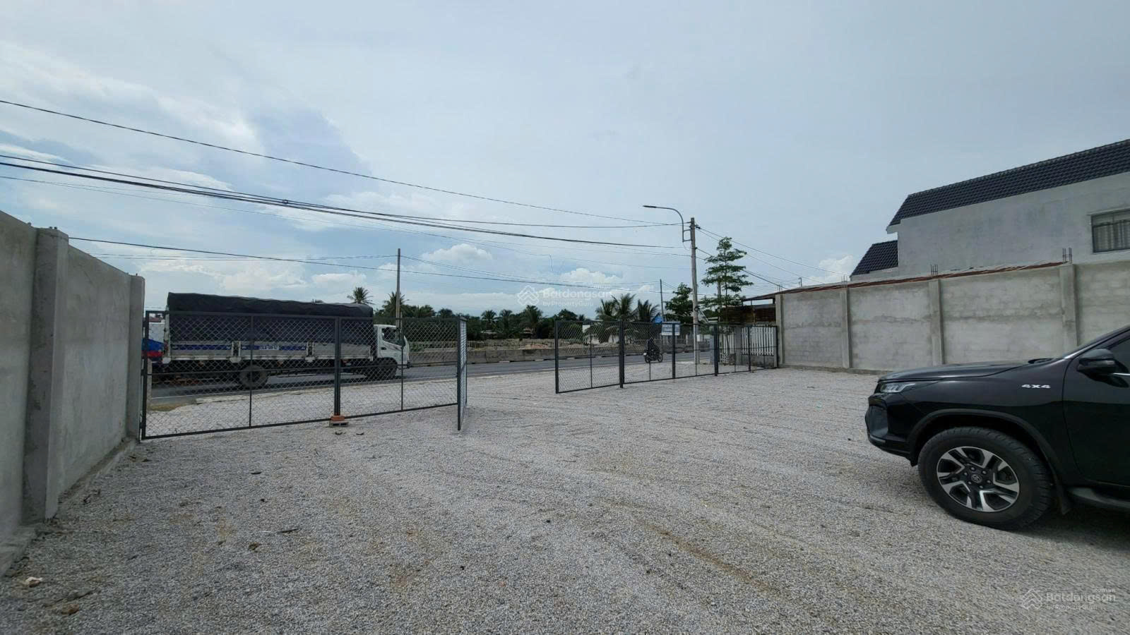  Bán đất ở 2 mặt tiền đường quốc Lộ 1A vị trí kinh doanh dịch vụ (của ngõ giao thương) 