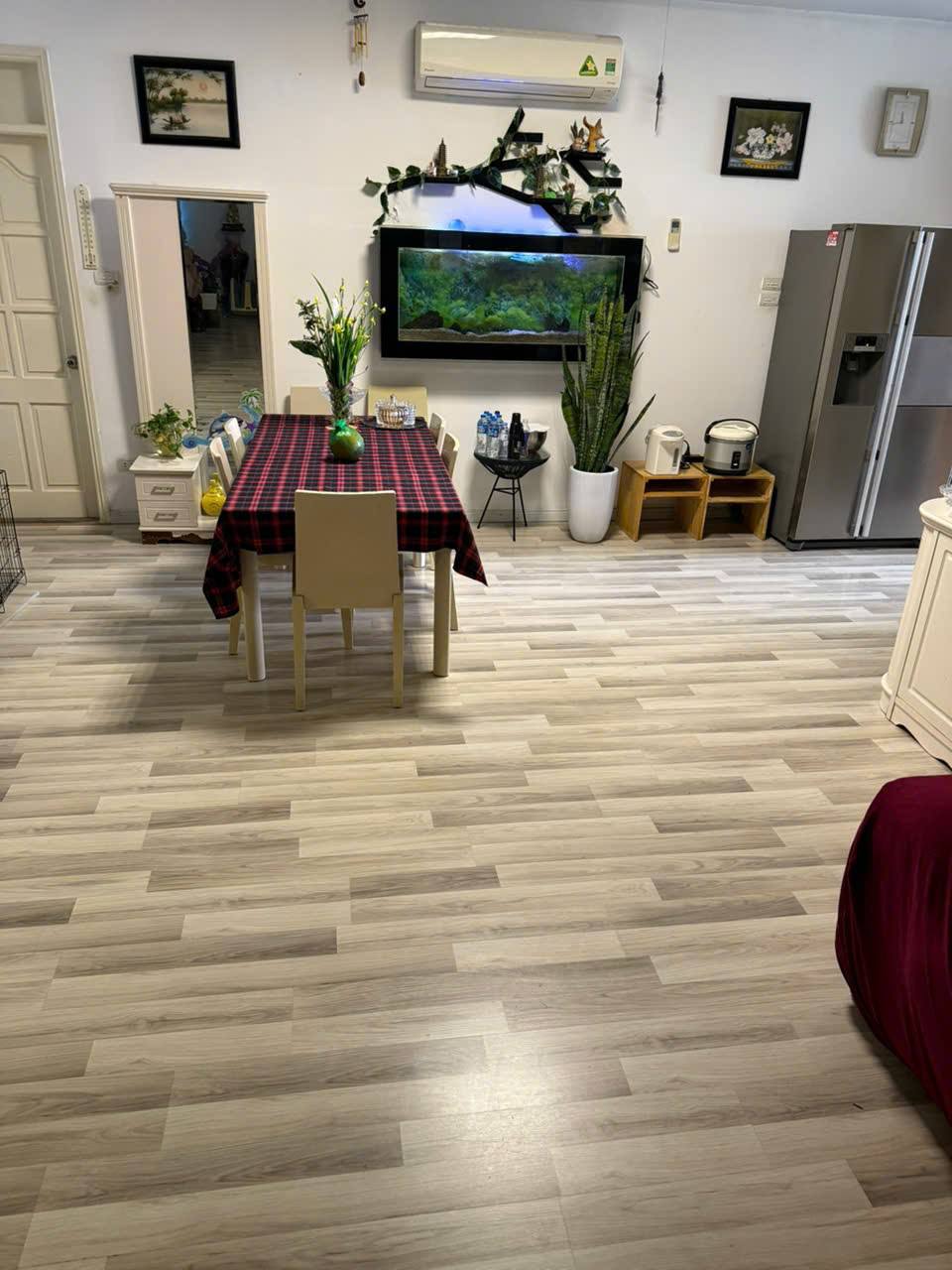  Cho thuê căn hộ chung cư 34T Hoàng Đạo Thuý 160m2, 3PN lớn, 1 PN nhỏ, 25 triệu 