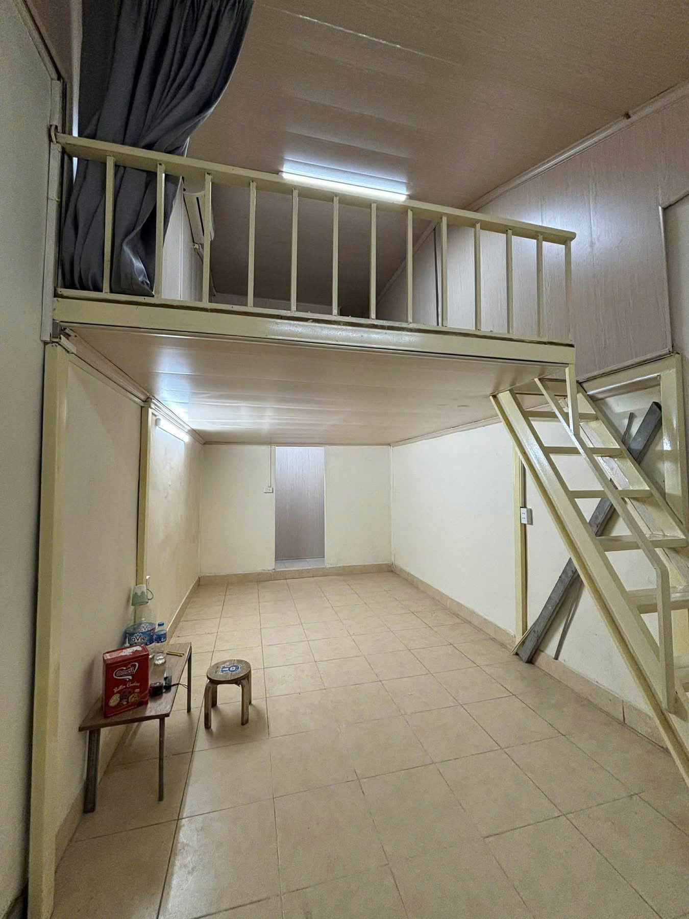  Cho thuê căn hộ tầng 2  29m²,  có thêm gác xép rộng 15m² giá 5.5 triệu 