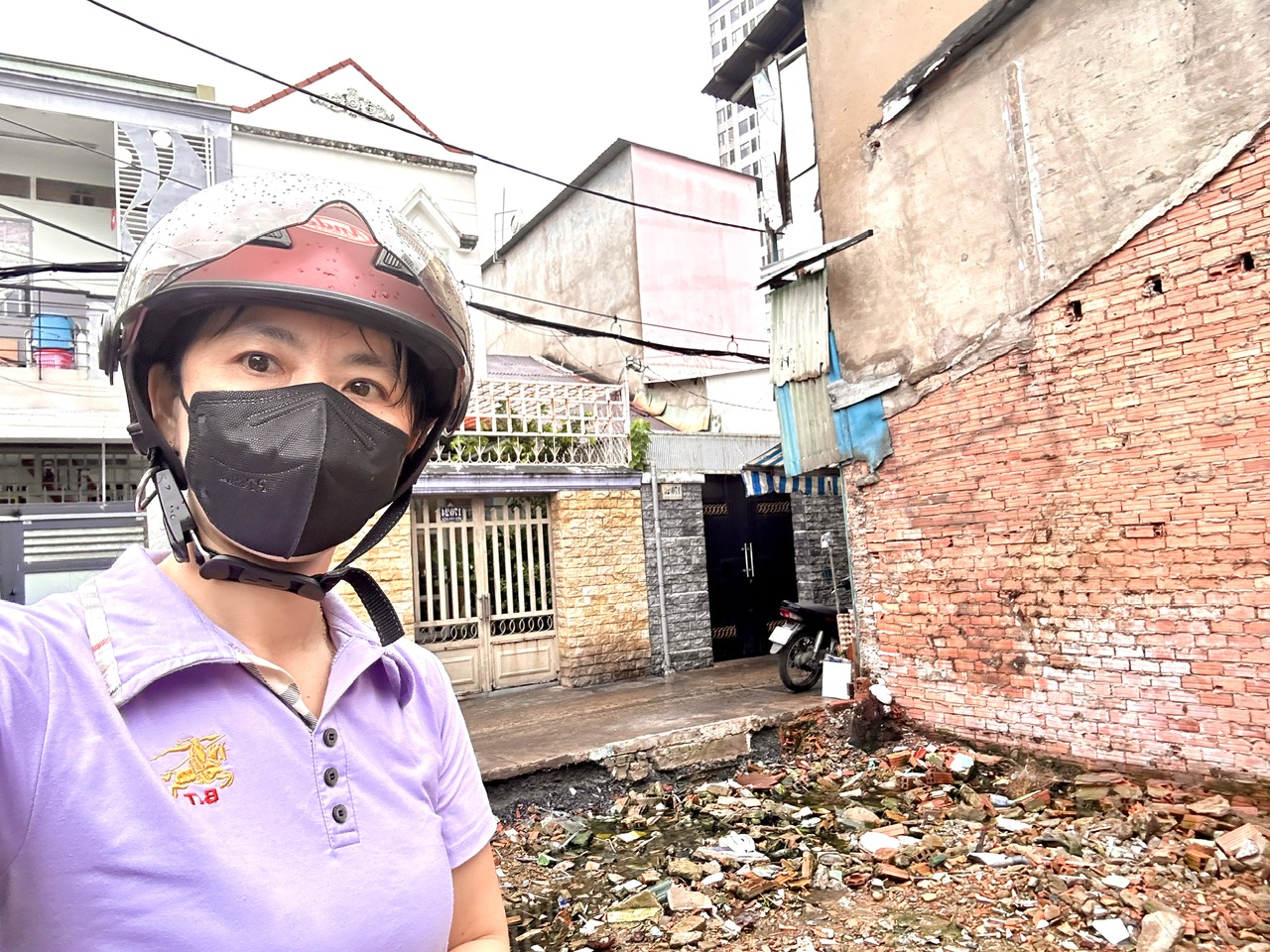  BÁN LÔ ĐẤT NGANG 5.1M- TIỆN XÂY CHDV HOẶC XÂY NHÀ THEO CÔNG NĂNG SŨ DỤNG CỦA CHỦ- TỌA LẠC ĐƯỜNG BẾN VÂN ĐỒN RA HOÀNG DIỆU ĐẾN NGUYỄN TÂT THÀNH. 