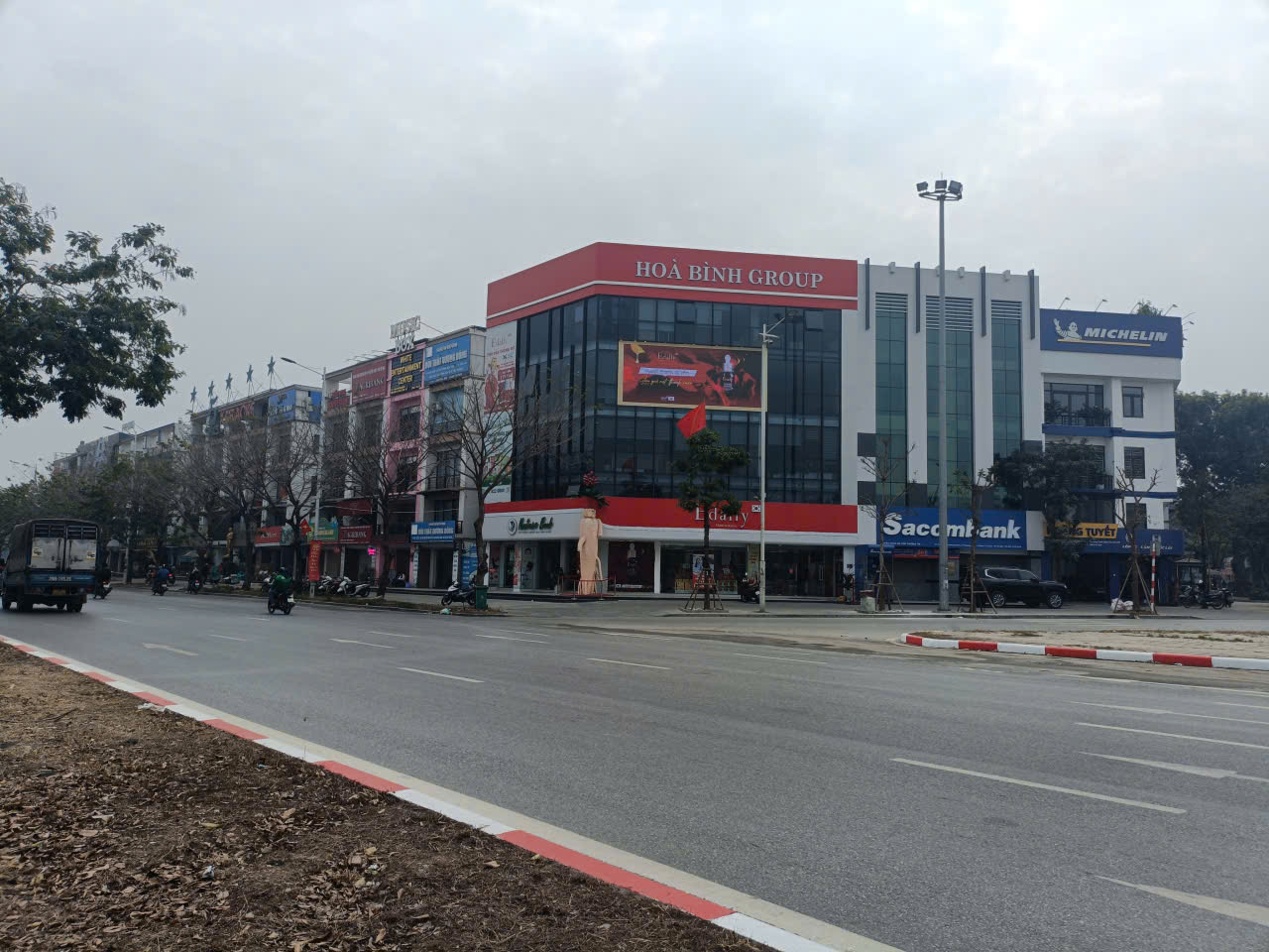  Mặt phố Trịnh Văn Bô, 116m2 - 5T, vỉa hè rộng, Kinh doanh đỉnh, giá 28.2 tỷ 