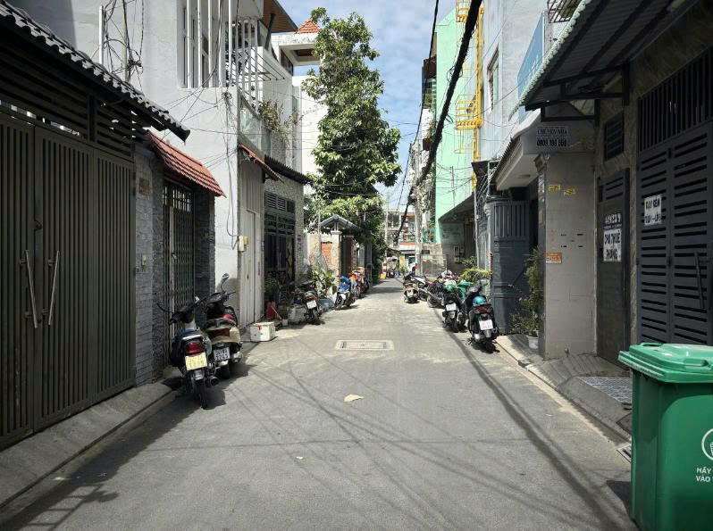  Bán Nhà P.14, TÂN BÌNH- NHÀ THUỘC KHU PHÂN LÔ - NHÀ CHÍNH CHỦ - VỊ TRÍ ĐẸP- GIÁ TỐT 