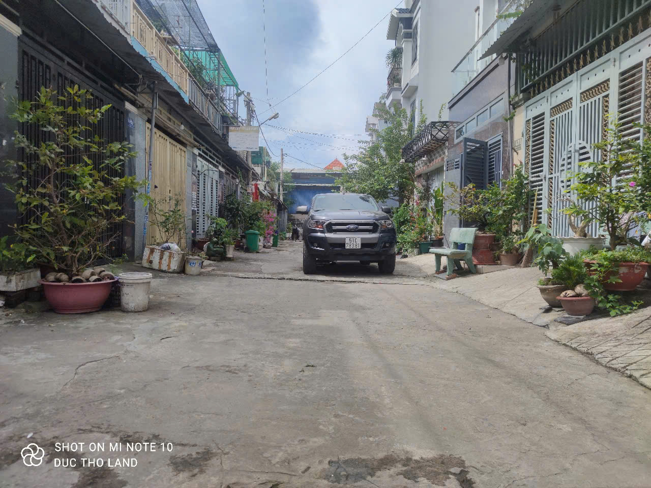  Cho thuê nhà mới HXH 7m Thạnh Lộc, 4x14m, 3 tầng, 3PN, sân thượng trước sau, về ở ngay 