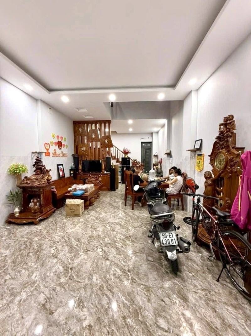  Bán nhà 3 Tầng Dĩ An,SHR đường nhựa 12m,gần ĐHQG TPHCM 