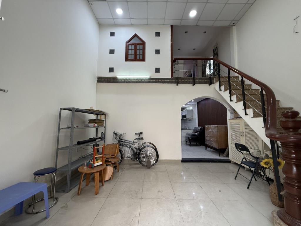  Bán nhà ĐS 18, Thông Tây Hội, 5.6x11m, 1 trệt, 1 lửng,3pn,2wc,5.7 tỷ,TL 