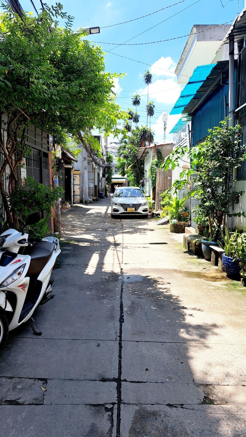  Bán nhà 2 Tầng Trương Thị Hoa P.Tân Thới Hiệp Hẻm Xe Hơi Chỉ 4 Tỷ 850. 