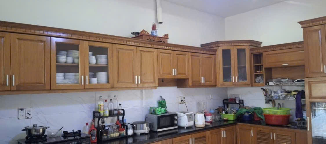  - Nhà 2 tầng kinh doanh, sát lô góc, mặt tiền đường phan Tứ, gần đại học kinh tế, vài bước chân ra bãi tắm mỹ khê. 