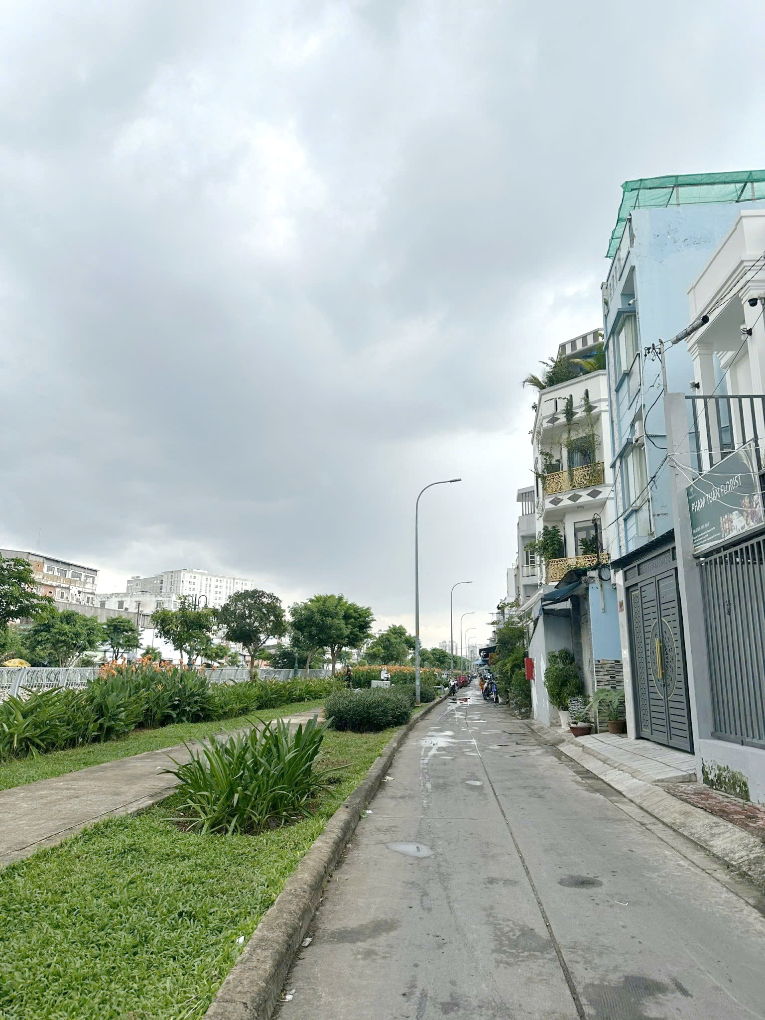  Nhà mặt tiền đường Ụ Cây P10 Q8. Giá 5.1 tỷ 