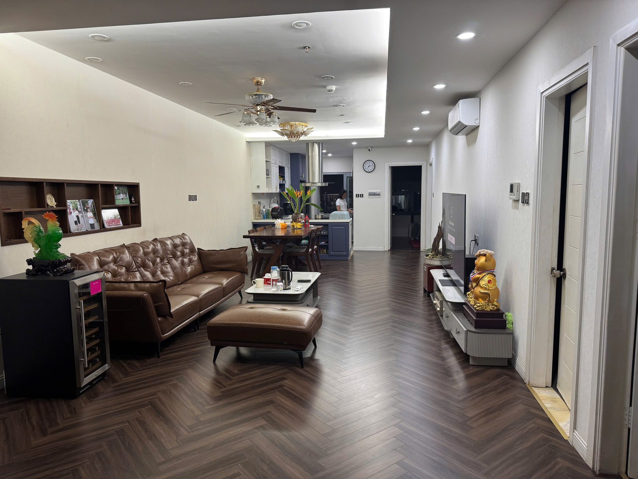  ????Tòa DIAMOND FLOWER Lê Văn Lương 116m 3PN Nội thất đẹp, 11.6 tỷ 
