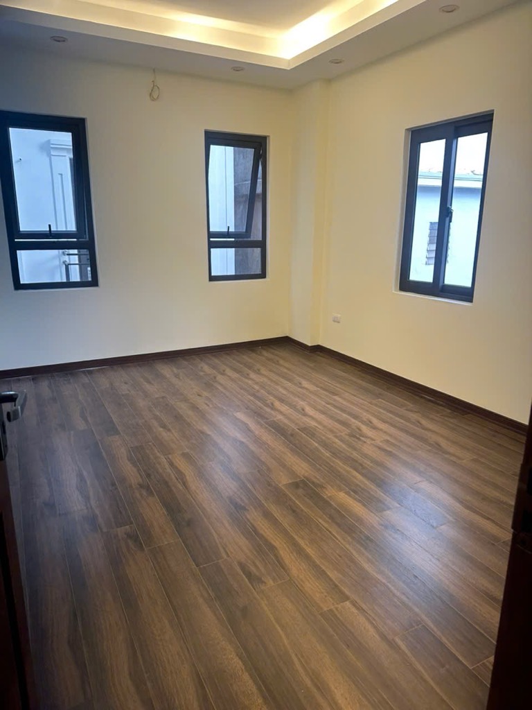  Bán biệt thự liền kề trung tâm thị trấn Trâu Quỳ Gia Lâm- Vỉa hè Kinh Doanh 60m 54 tầng 16,x tỷ 