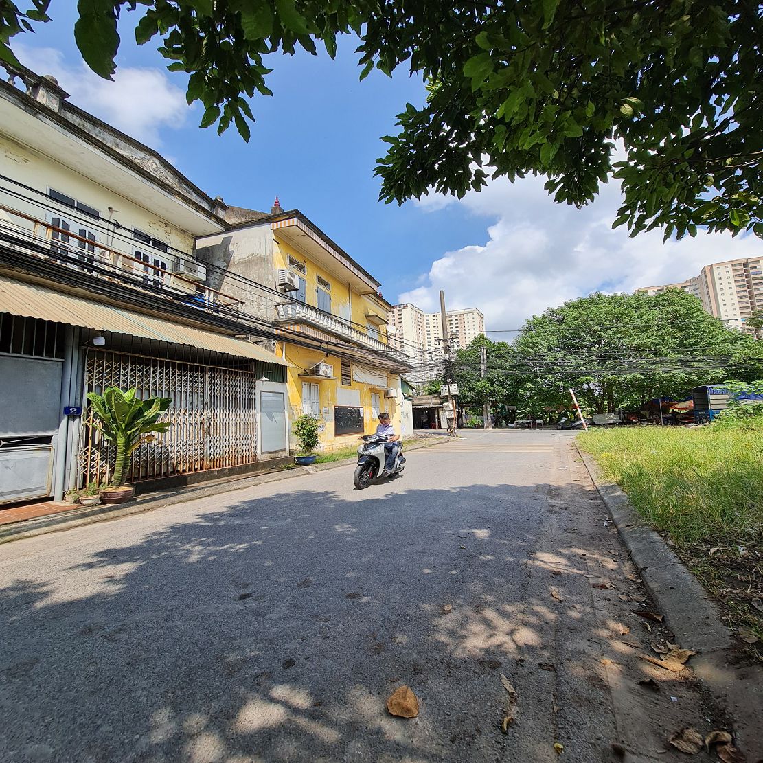  Nhỉnh 5 tỷ có nhà mới 4 tầng full nội thất tại Đông Dư, Gia Lâm, Hà Nội. Lh 0989894845 