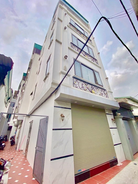  BÁN NHÀ ĐẸP THỤY PHƯƠNG - ĐÔNG NGẠC - DT37M2 - 5 TẦNG - GIÁ 6,5 TỶ 
NGÕ GẦN Ô TÔ  - KINH DOANH 