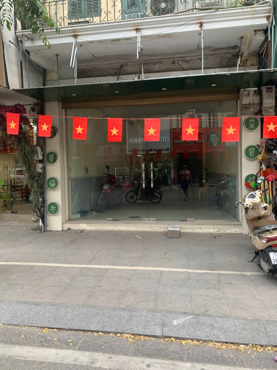  CHO THUÊ NHÀ TRUNG TÂM KHÂM THIÊN – MẶT TIỀN 5M, KHÔNG BỊ CHE CÂY 