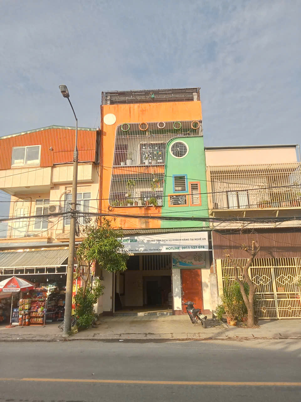  GIẢM-2 TRIỆU- CHÍNH CHỦ CHO THUÊ NHÀ 3 TẦNG - MẶT TIỀN NGÃ TƯ ĐÔNG ĐÚC - TP VINH- NGHỆ AN 