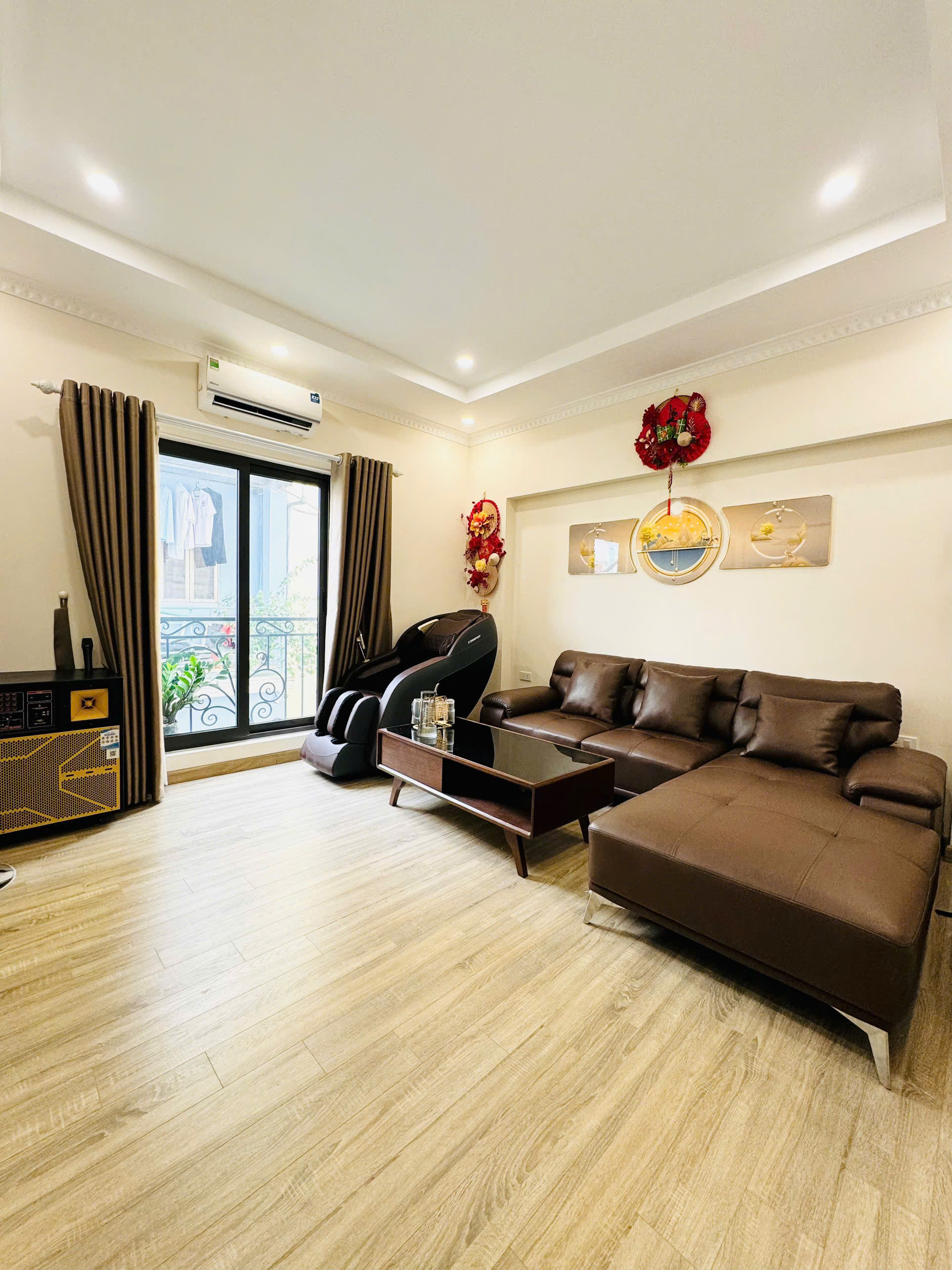  Bán nhà  53m Bồ Đề, LONG BIÊN , 6T thang máy GIÁ 16,5 TỶ,oto,KD 