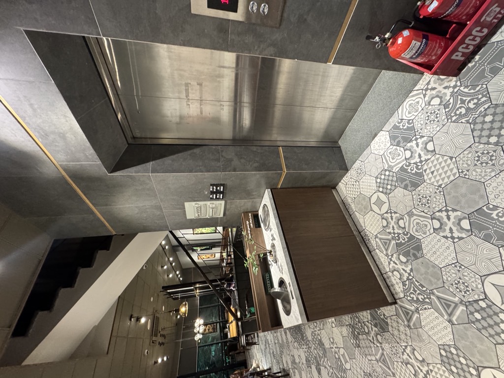  BÁN NHÀ 3 NGỦ TẠI PHỐ HUẾ TRUNG TÂM HÀ NỘI GIÁ CHỈ NHỈNH 17 TỶ 