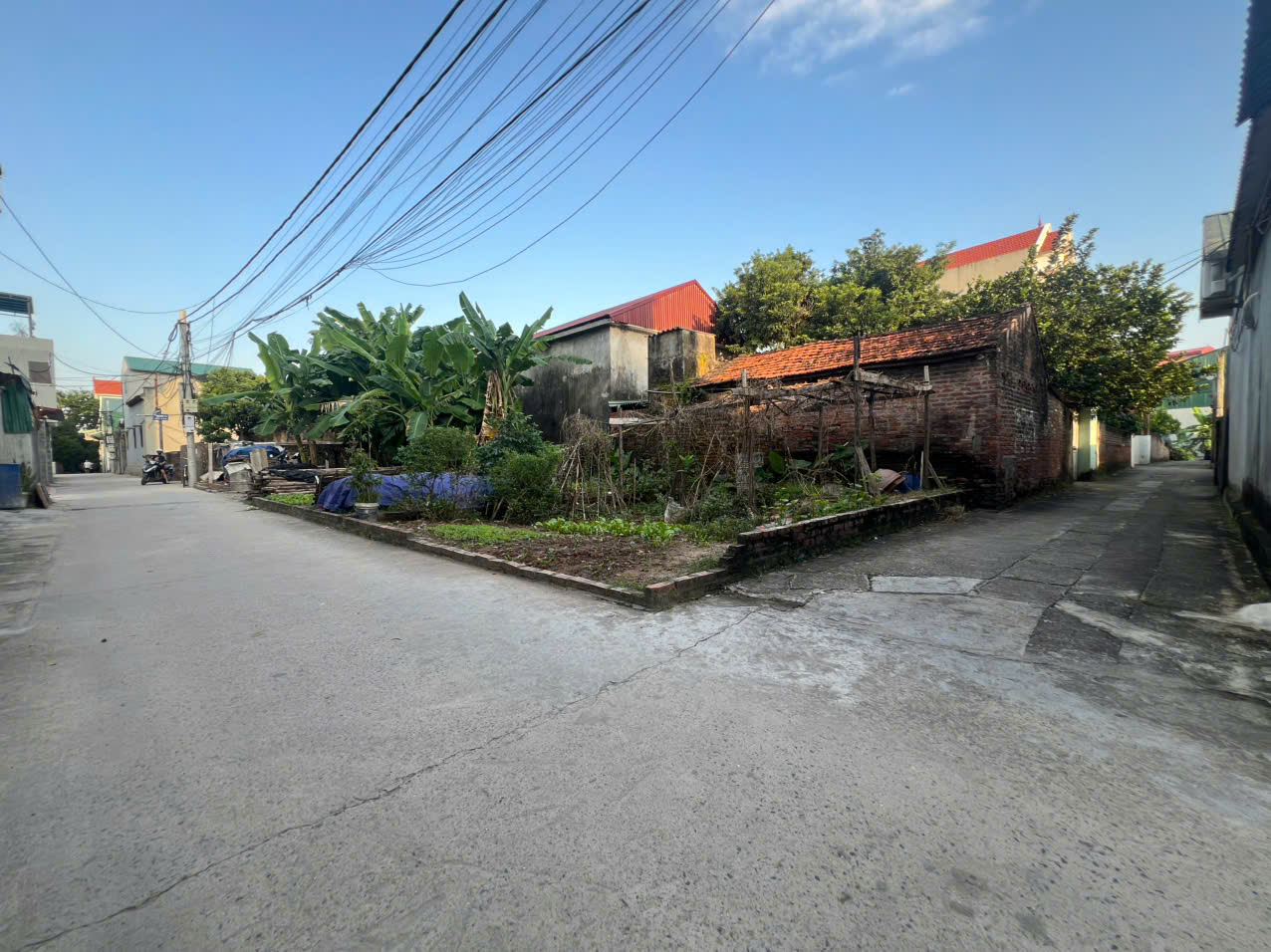  CC EM CẦN BÁN LÔ ĐẤT 43M HIỆP THẬN TÂM HIỆP NGAY CẦU PHÙNG. ĐAN PHƯỢNG. HÀ NỘI.
CHỈ 100M RA TỚI ĐƯỜNG 32 CŨ.
GIÁ CHỈ NHỈNH 2X TỶ.
NHANH TAY LH;0964982442 