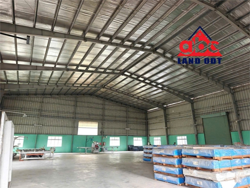  XT582 kho xưởng sản xuất, cho thuê ổn định lâu dài, sân bãi rộng thuận lợi xuất nhập 