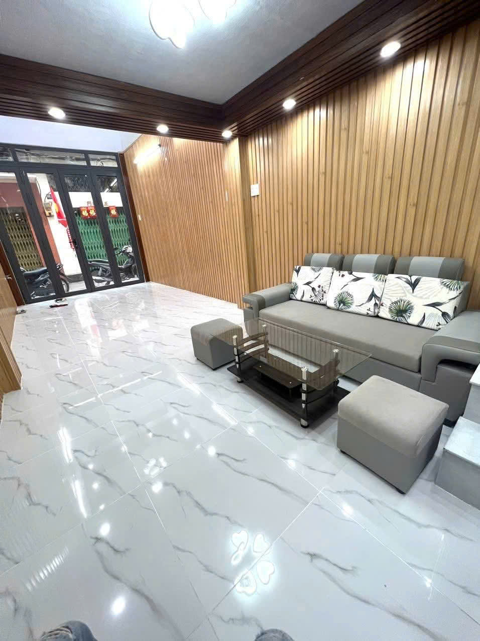  Quận 11 - Hẻm Xe Hơi 4M – Gần Mặt Tiền - 4PN - Nhà Mới - Nhỉnh 5 Tỷ 