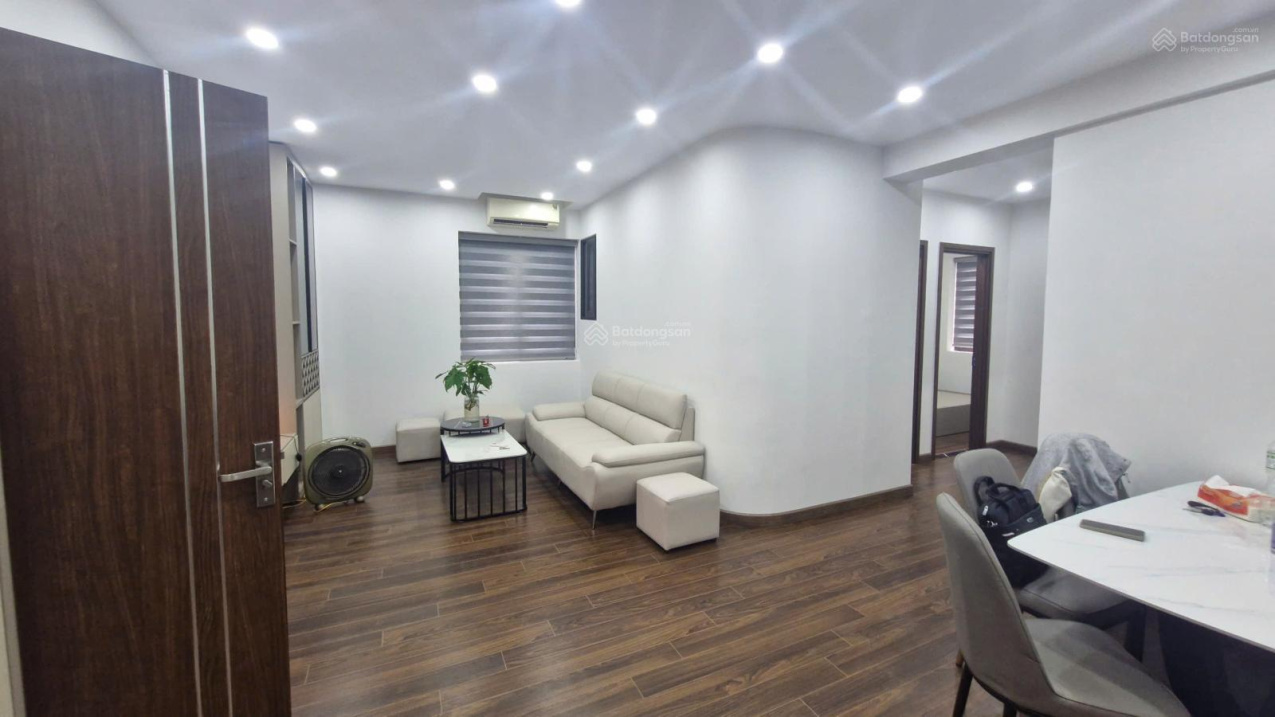  Hiếm N3B Lê Văn Lương, 2N2W 61m², full đầy đủ view đẹp, giá 5.5 tỷ có TL 