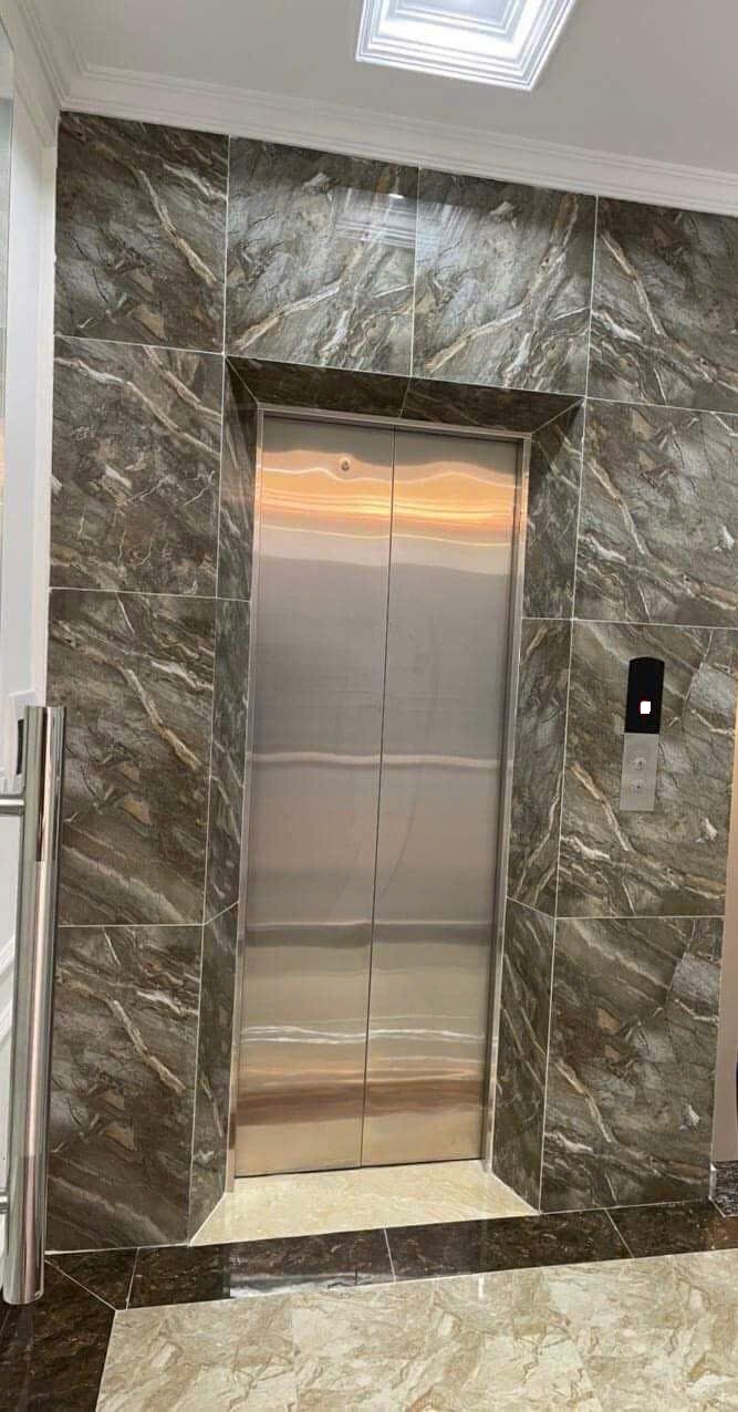  Nhà tôi cho thuê Nhà hàng, VP, KD, 100m2_ 5T; vỉa hè, Duy Tân-31 Tr 