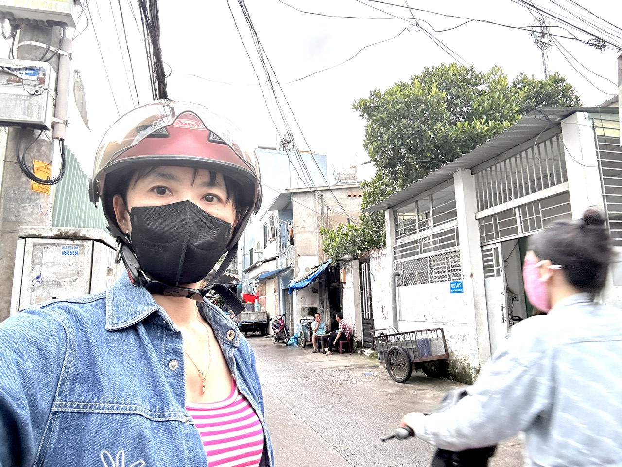  NHÀ BÁN MT ĐƯỜNG 7M- XE HƠI THÔNG THOÁNG-ĐƯỜNG TÔN THẤT THUYÊT- NGANG QUA XÓM CHIÊU, TÔN ĐẢN, HOÀNG DIỆU ĐẾN TRƯỜNG ĐẠI HỌC NGUYỄN TẤT THÀNH. 