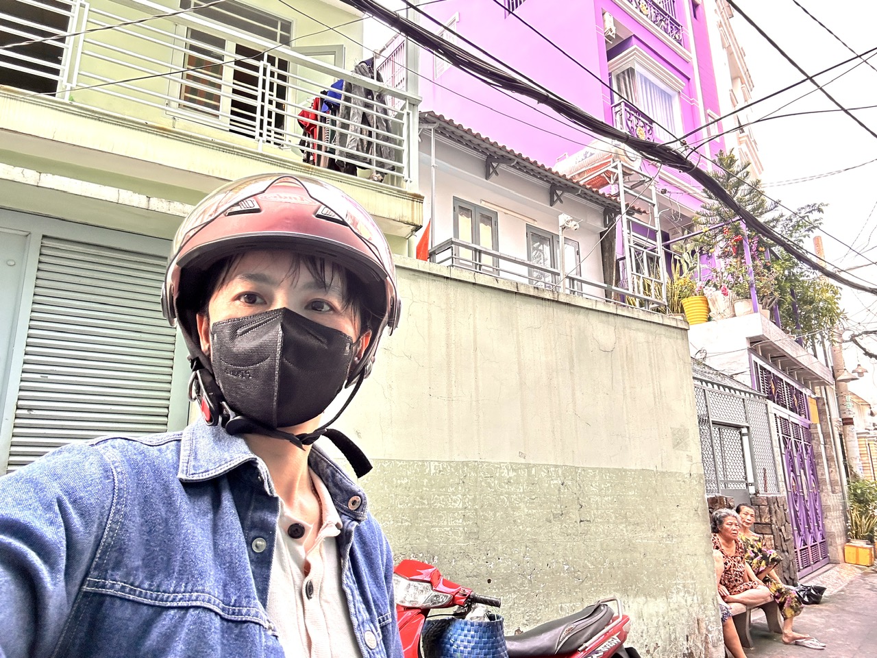  BÁN NHÀ ĐƯỜNG HOÀNG DIỆU THÔNG RA KHÁNH HỘI - BẾN VÂN ĐỒN ĐẾN TRUONFGWF ĐẠI HỌC NGUYỄN TÂT THÀNH. 