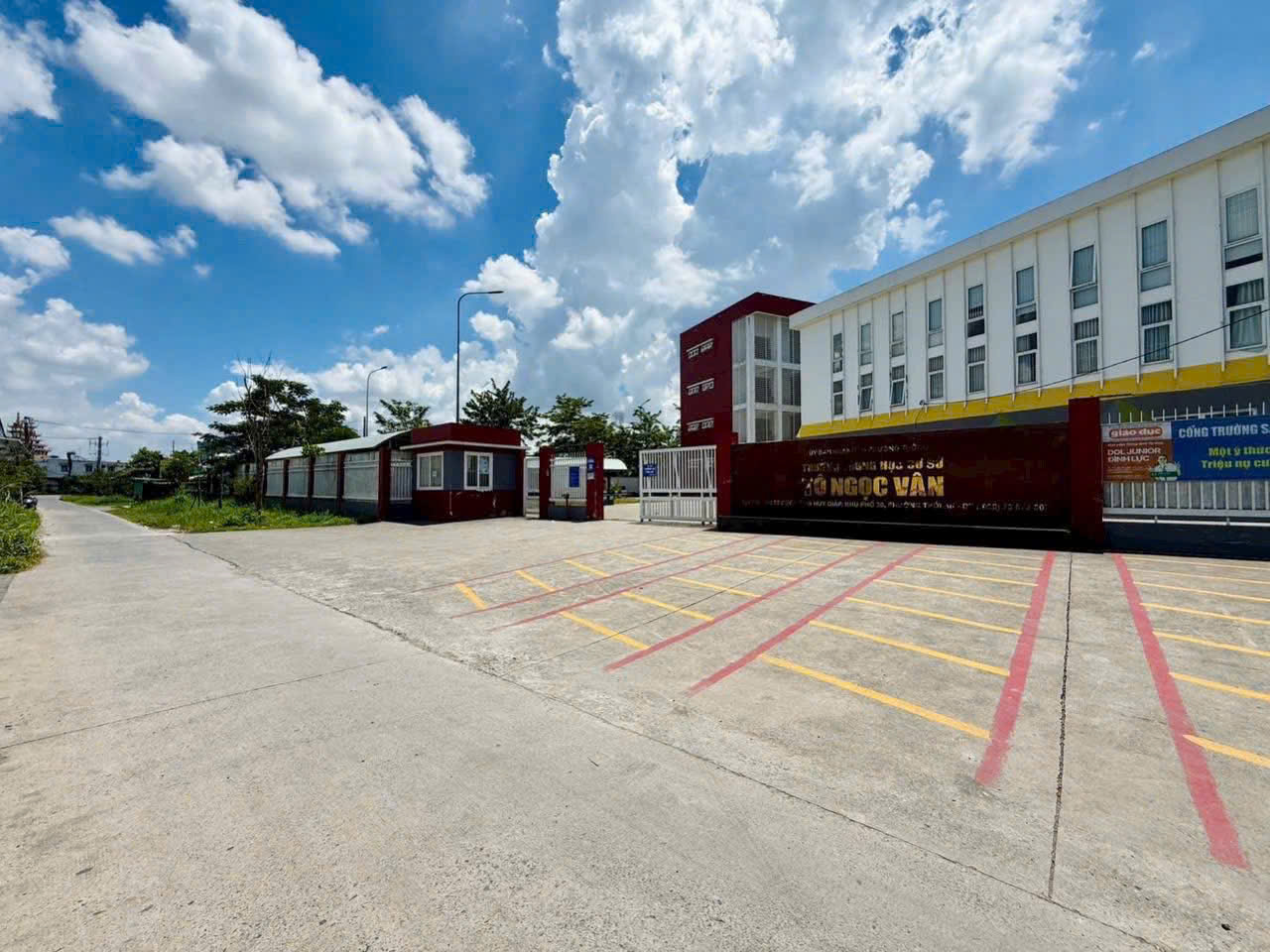  SIÊU PHẨM ĐẤT 2MT ĐƯỜNG VÒNG CUNG TÂY BẮC  ĐỐI DIỆN TRƯỜNG TÔ NGỌC VÂN 