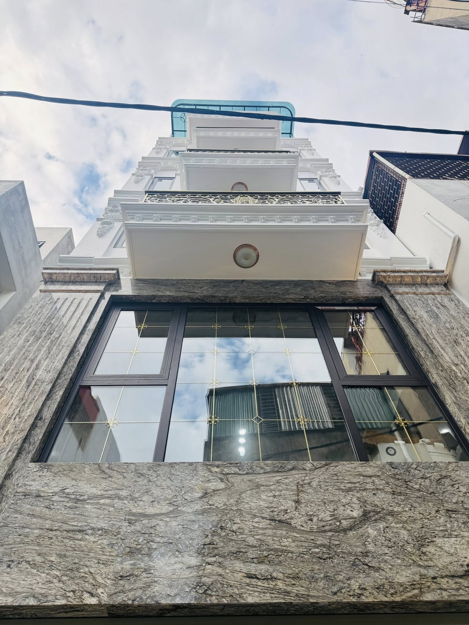  Bạn Muốn Mua Nhà Trung Tâm Nhưng Phải Yên Tĩnh - Bồ Đề 50m2, 6T Thang Máy, 1X Tỷ 