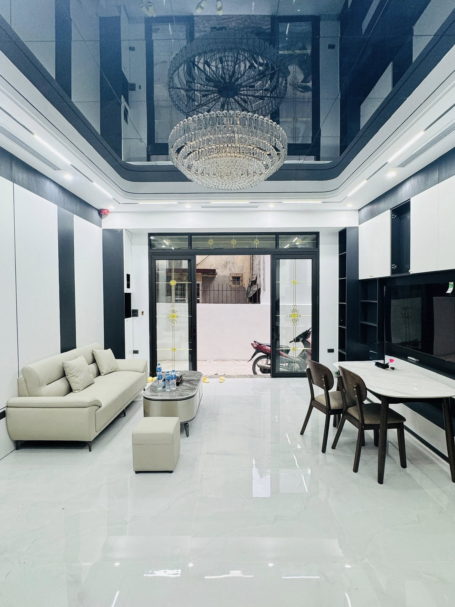  Trung Tâm Bồ Đề 48m2, 6T Thang Máy, 300m Lên Cầu Chương Dương - Nhỉnh 1X Tỷ 