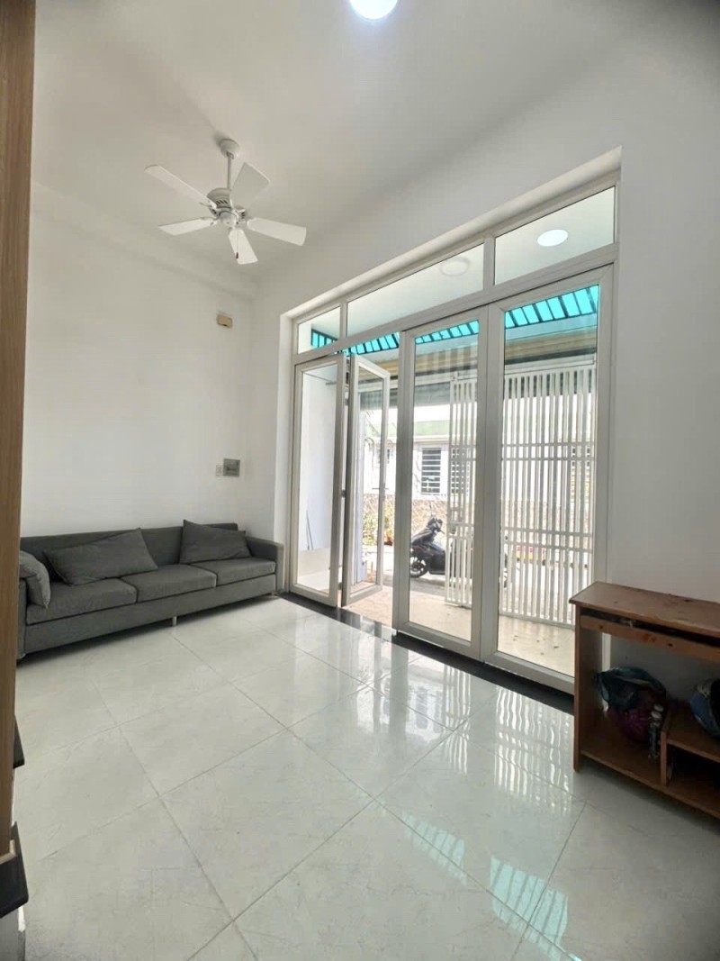  Bán nhà Thủ Đức, Linh Xuân, đường Số 9, 54m2, 2 tầng, 3PN, SH, 4.29  tỷ. 