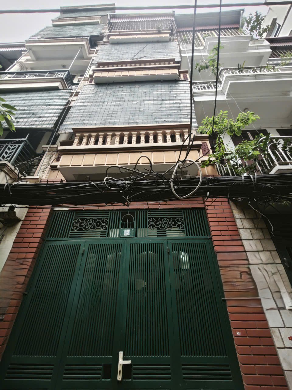  Cho thuê  ngõ 1 Thái Hà 45m2 x 4 tầng, 4PN, 3 wc 20 Triệu/tháng 